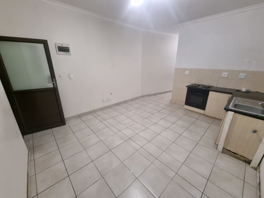 To Let 2 Bedroom Property for Rent in Observatory Western Cape